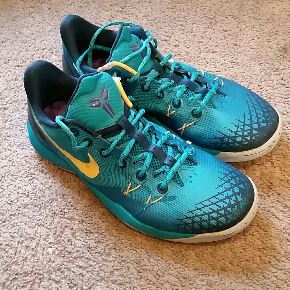 Zoom Kobe Venomenom 4